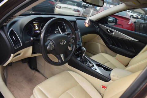 2015 Infiniti Q50 Premium