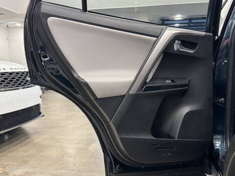 2017 Toyota RAV4 Hybrid Limited