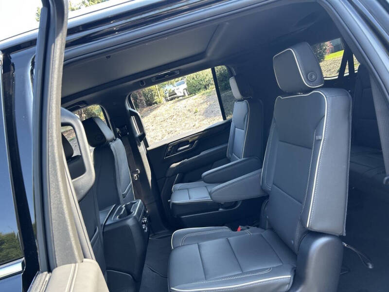 2025 GMC Yukon XL Elevation