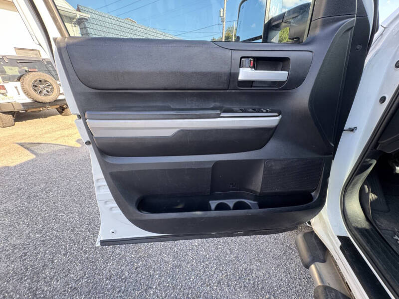 2019 Toyota Tundra SR5