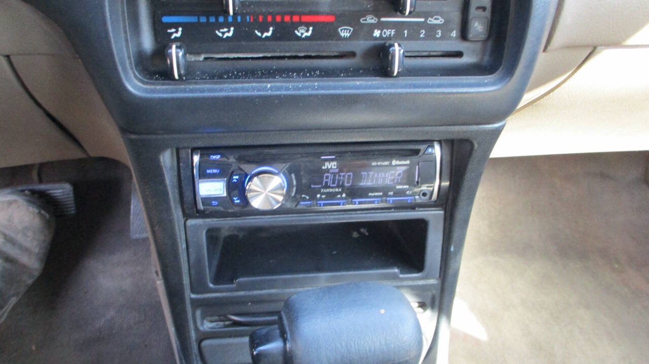 1996 Mazda Protege LX | Hill City, Kansas 67642 | Cruz.com