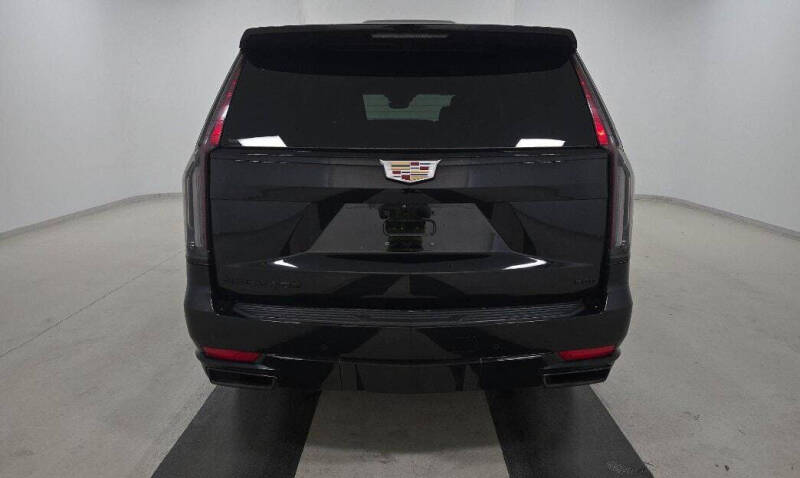 2022 Cadillac Escalade ESV Sport