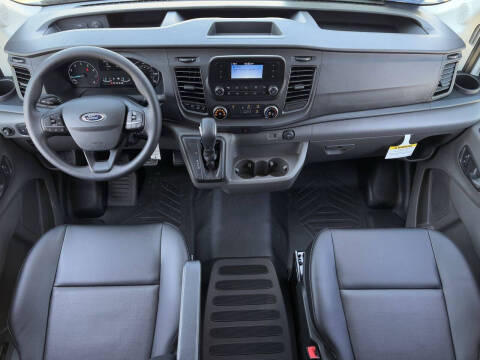 2025 Ford Transit 250