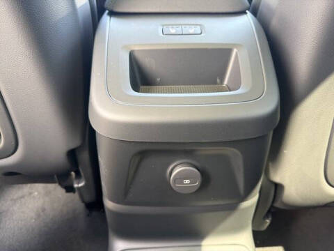 2026 Volvo XC60 T8 Plus