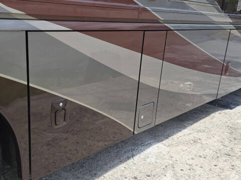 2013 Winnebago Journey