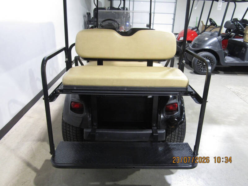2019 Cushman Shuttle 6