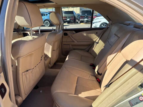 2001 Mercedes-Benz E-Class E 320