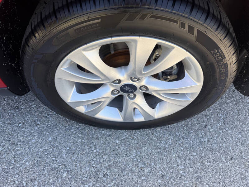 2011 Ford Taurus SEL