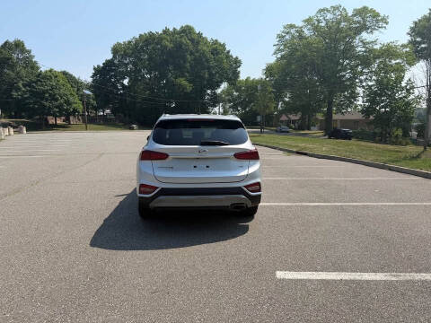 2019 Hyundai Santa Fe SE 2.4L