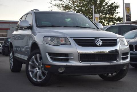 2009 Volkswagen Touareg 2 for sale at Chicago Cars US in Summit IL