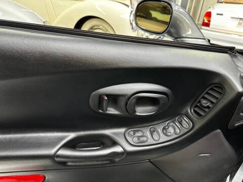 2004 Chevrolet Corvette