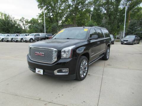 2016 GMC Yukon XL for sale at Aztec Motors in Des Moines IA