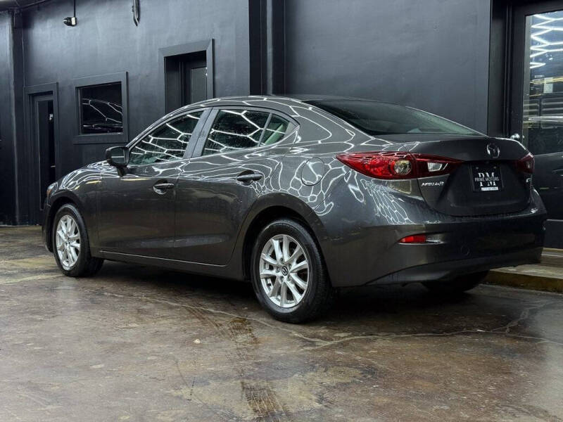 2017 Mazda MAZDA3 Sport