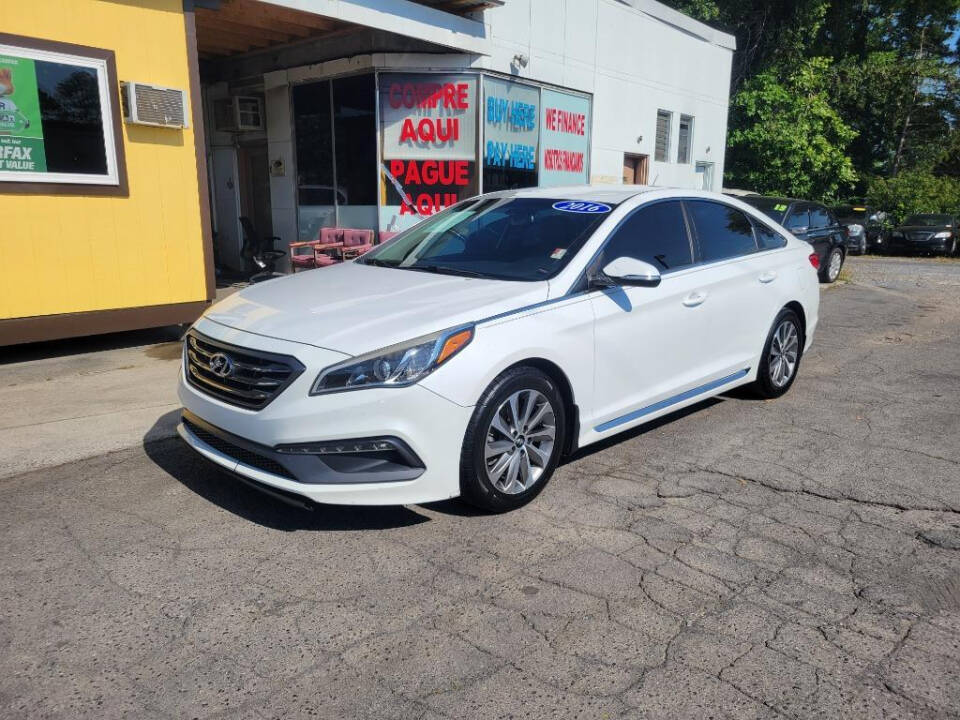 2016 Hyundai SONATA for sale at DAGO'S AUTO SALES LLC in Dalton, GA