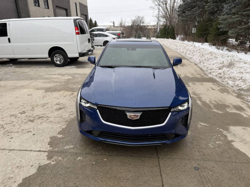 2023 Cadillac CT4 Luxury