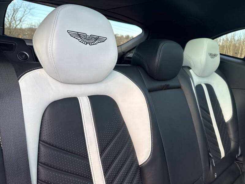 2023 Aston Martin DBX 707