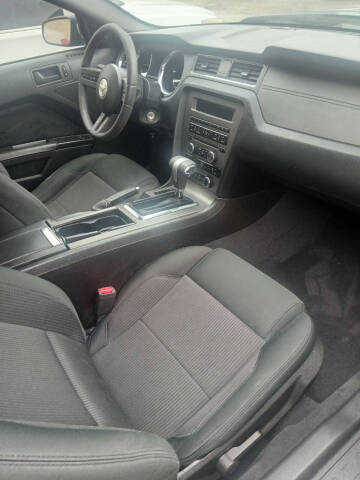 2010 Ford Mustang V6