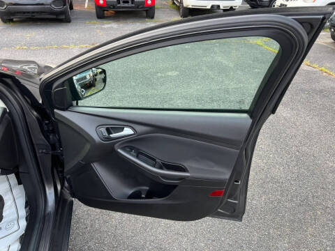 2015 Ford Focus SE