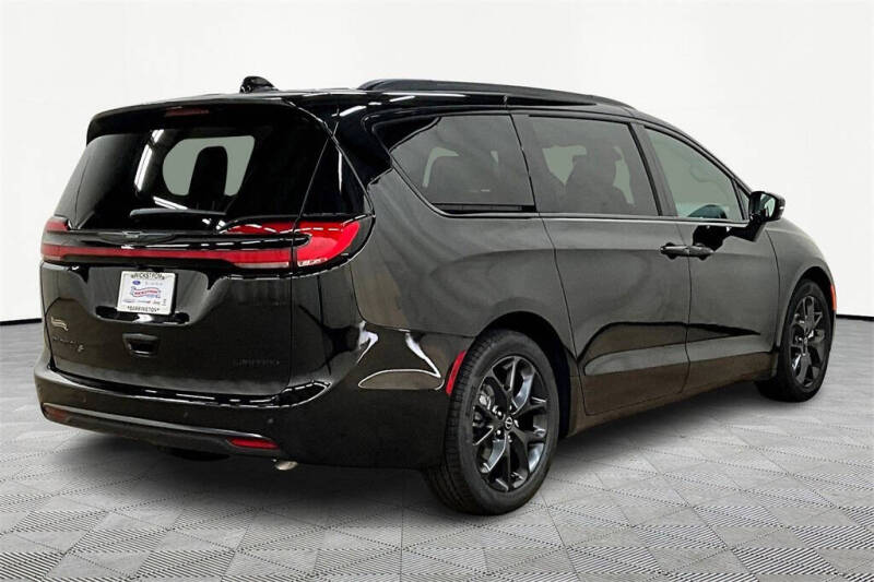 2026 Chrysler Pacifica Limited