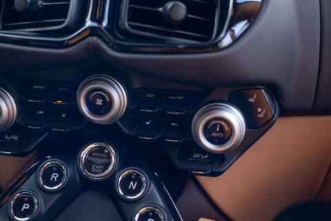 2023 Aston Martin Vantage