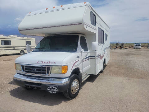 2005 Winnebago Chalet