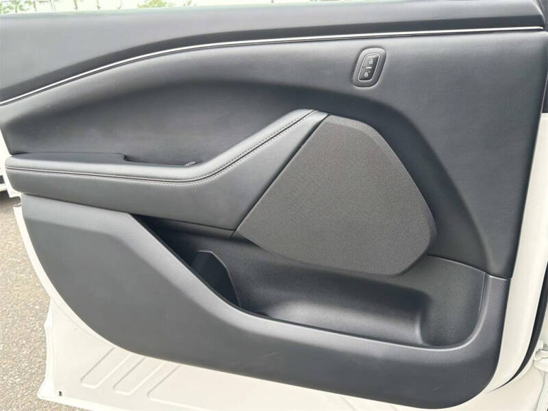 2024 Ford Mustang Mach-E Select