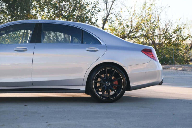2017 Mercedes-Benz S-Class AMG S 63
