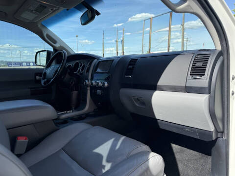 2013 Toyota Sequoia Platinum