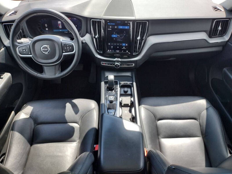 2023 Volvo XC60 B5 Core