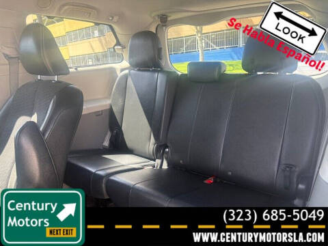 2014 Toyota Sienna SE 8-Passenger