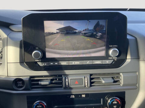 2025 Nissan Pathfinder S