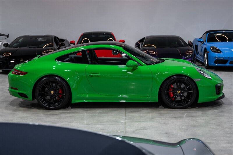 2017 Porsche 911 Carrera 4S