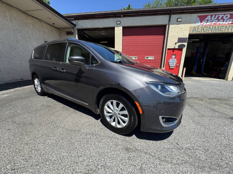 2019 Chrysler Pacifica Touring L 35th Anniversary