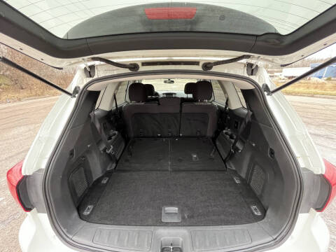 2017 Nissan Pathfinder SV