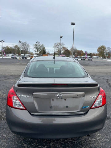 2014 Nissan Versa 1.6 S