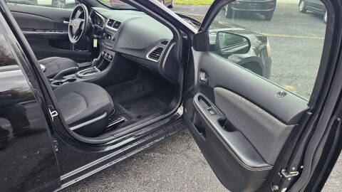 2014 Dodge Avenger SE