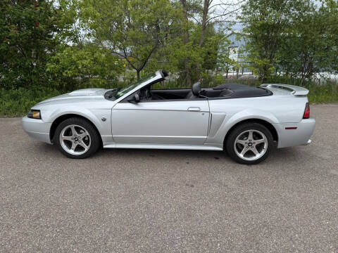 2004 Ford Mustang GT Deluxe