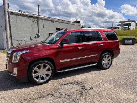2017 Cadillac Escalade Luxury