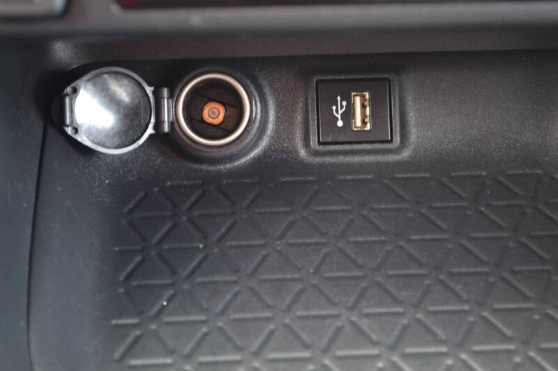 2024 Toyota RAV4 Prime SE