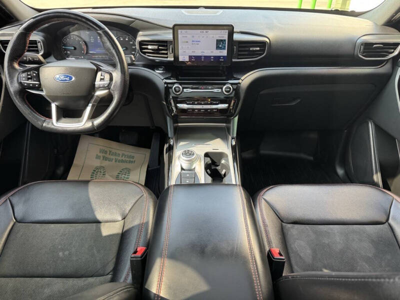 2022 Ford Explorer ST-Line