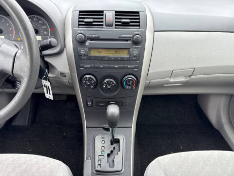 2009 Toyota Corolla LE