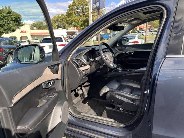 2022 Volvo XC90 Recharge T8 Inscription 6P