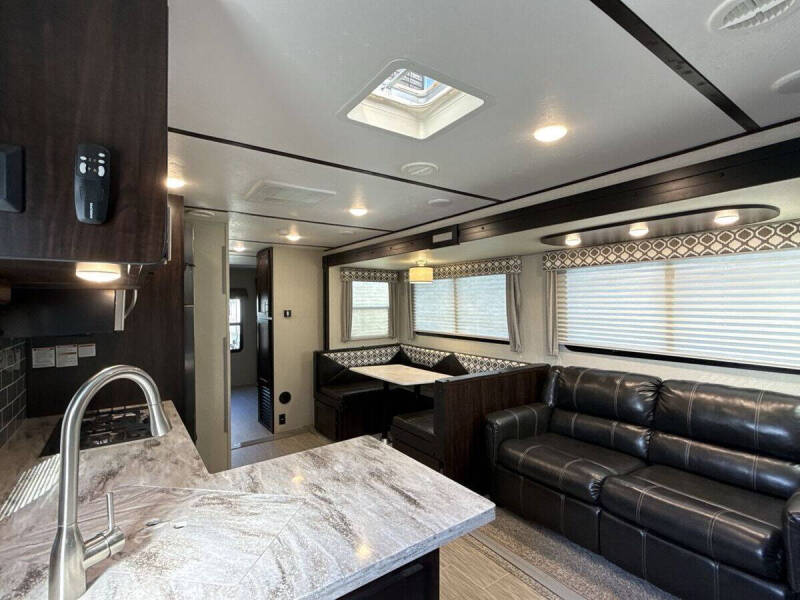 2019 Prime Time RV Lacrosse