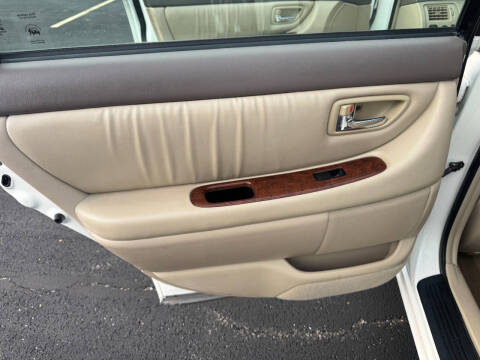 2001 Toyota Avalon XLS