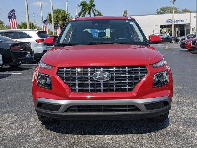 Used 2022 Hyundai Venue SEL with VIN KMHRC8A31NU162785 for sale in Miami, FL