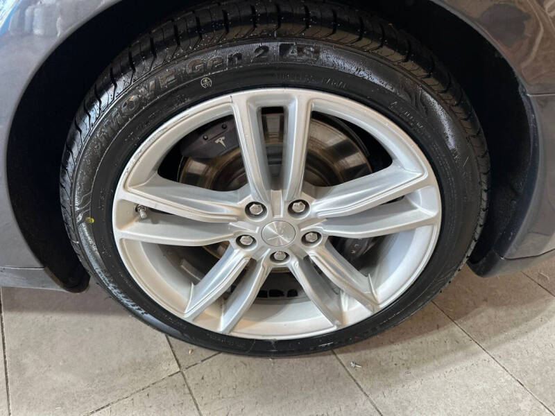 2015 Tesla Model S