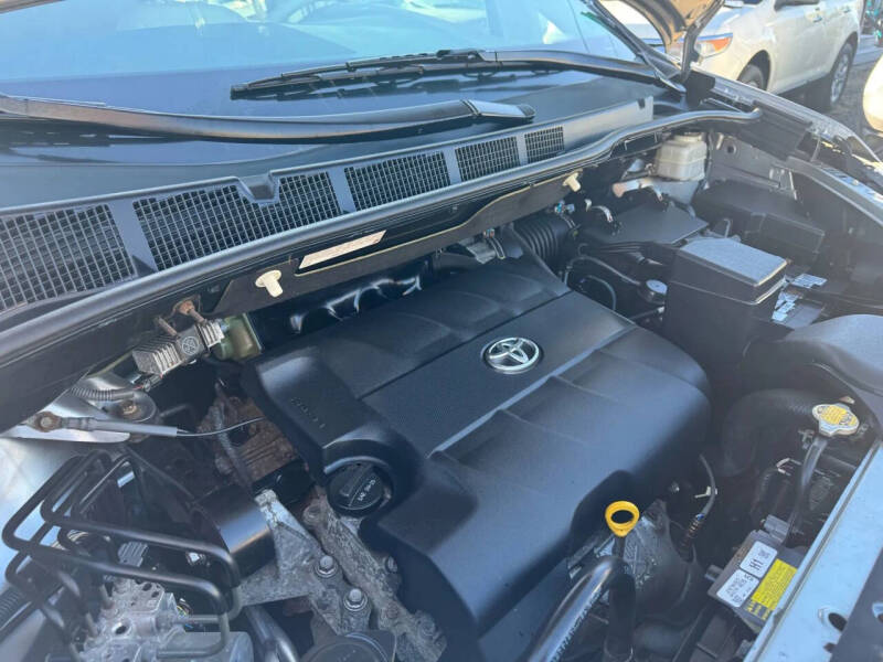 2012 Toyota Sienna Limited 7-Passenger