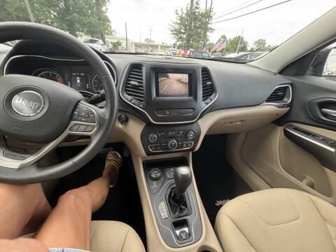 2019 Jeep Cherokee Latitude