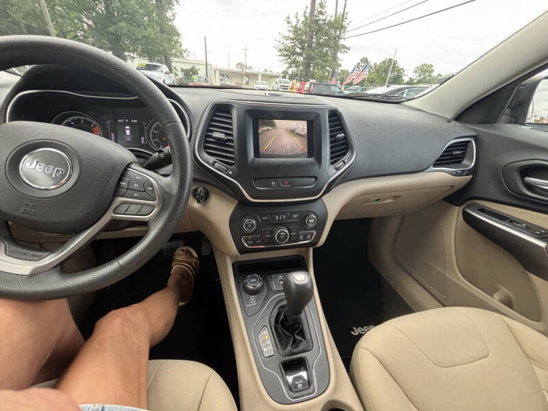 2019 Jeep Cherokee Latitude