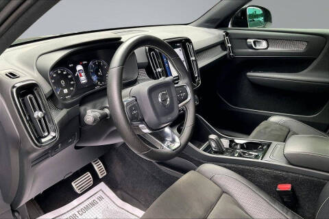 2019 Volvo XC40 T5 R-Design